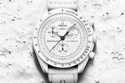 swatch moonphase snoopy